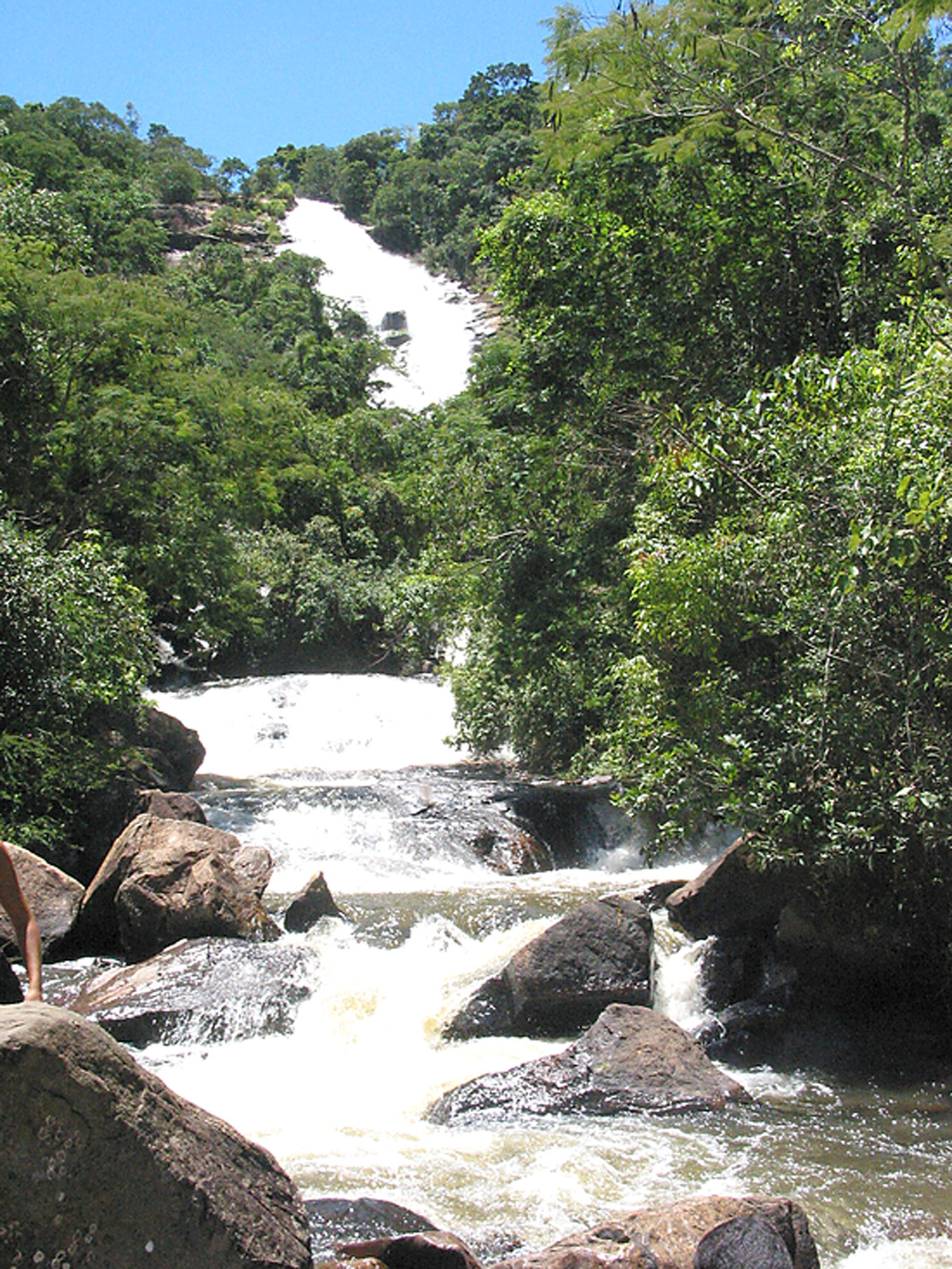 Cachoeira dos Pretos  com queda de 154 metros<a style='float:right;color:#ccc' href='https://www3.al.sp.gov.br/repositorio/noticia/07-2008/JOANOPOLIS  Cachoeira dos Pretos, com queda de 154 metros.jpg' target=_blank><i class='bi bi-zoom-in'></i> Clique para ver a imagem </a>